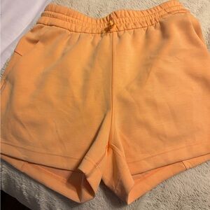 lululemon athletica Softstreme Peach Drawstring Athletic Shorts sz 4